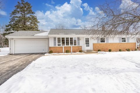 Photo of 3260 Nassau Dr, Brookfield, WI 53045 (MLS # 1950129)