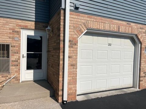 Photo of 1315 N Sunnyslope Dr, Mount Pleasant, WI 53406 (MLS # 1952000)