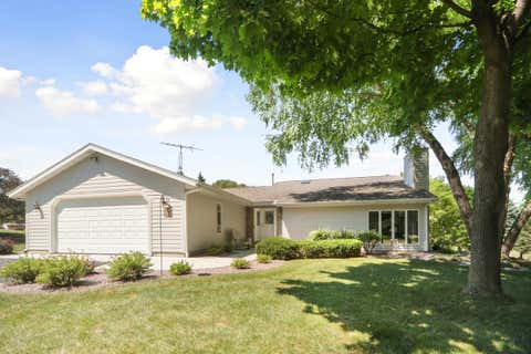 Photo of W5502 Evergreen Rd, Sugar Creek, WI 53121 (MLS # 1972889)