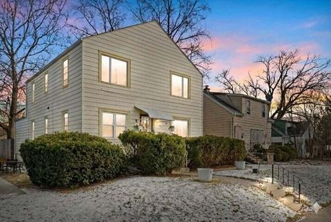 Photo of 5324 N 48th St, Milwaukee, WI 53218 (MLS # 1947799)