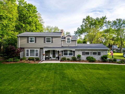 Photo of 18005 Lisa Ln, Brookfield, WI 53045 (MLS # 1921314)