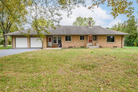Photo of 1080 Davidson Rd, Brookfield, WI 53045 (MLS # 1985034)
