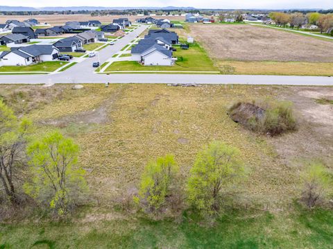 Photo of 3025/3029 Red Clover St, Holmen, WI 54636 (MLS # 1959292)
