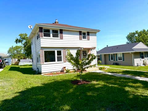 Photo of 4510 W Tripoli Ave, Milwaukee, WI 53220 (MLS # 1977771)