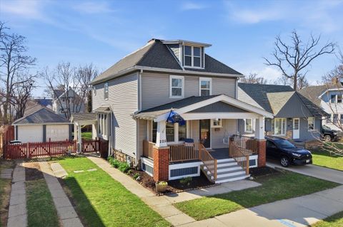 Photo of 225 N 60th St, Milwaukee, WI 53213 (MLS # 1957171)