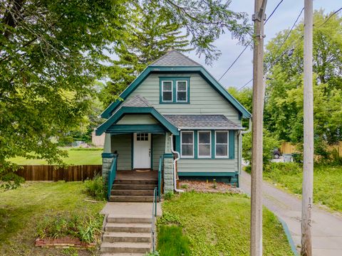 Photo of 3061 N Buffum St, Milwaukee, WI 53212 (MLS # 1927816)