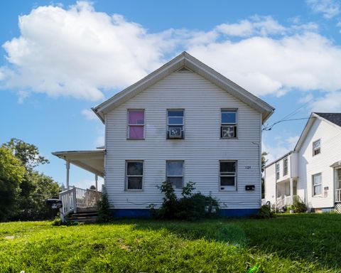 Photo of 1124 Lasalle St, Racine, WI 53404 (MLS # 1961688)
