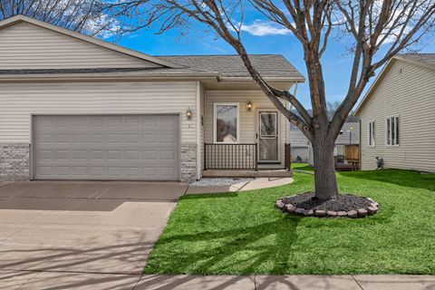 Photo of 936 8th Ave N, Onalaska, WI 54650 (MLS # 1958036)