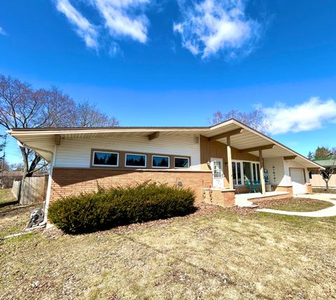 Photo of 1521 Stark St, Kewaskum, WI 53040 (MLS # 1955030)