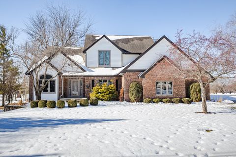 Photo of 1420 Country Club Ln, Watertown, WI 53098 (MLS # 1950566)