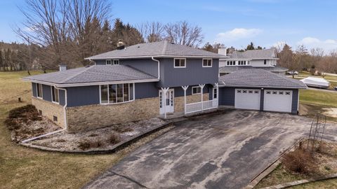 Photo of 3975 Margolis Dr, West Bend, WI 53095 (MLS # 1954799)