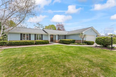 Photo of 9906 N Concord Dr, Mequon, WI 53097 (MLS # 1961340)