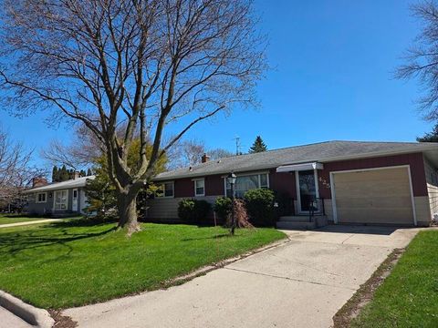Photo of 425 Bishop Ave, Plymouth, WI 53073 (MLS # 1960515)