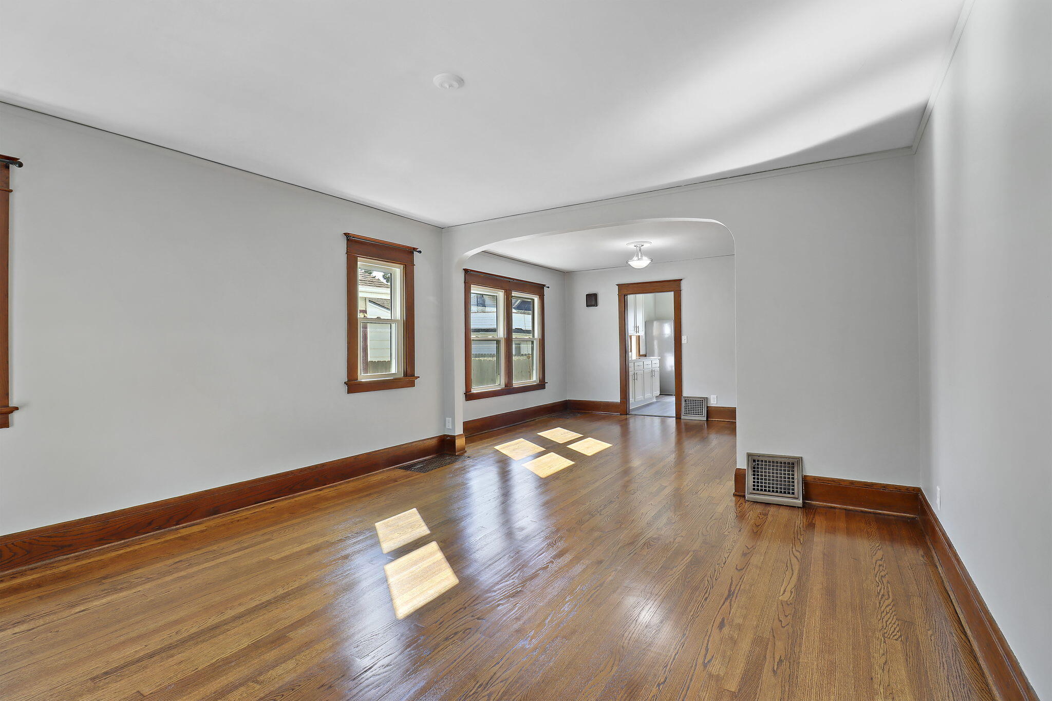 Racine, Wisconsin 53405, United States, 2 Bedrooms Bedrooms, ,1 BathroomBathrooms,Residential,Pending,210946