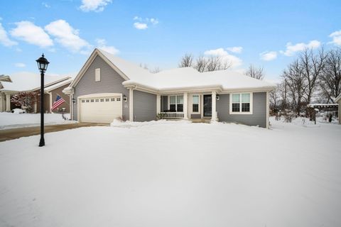 Photo of W207N17371 Parkview Dr, Jackson, WI 53037 (MLS # 1944588)