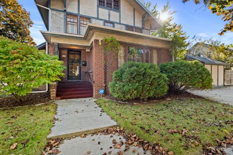 Photo of 1031 N 5th St, Sheboygan, WI 53081 (MLS # 1939670)