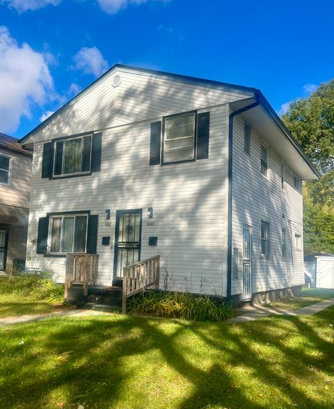 Photo of 6620-6622 W Carmen Ave, Milwaukee, WI 53218 (MLS # 1941512)
