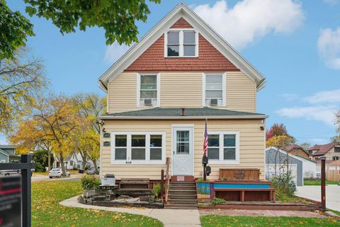 Photo of 1489 S 84th St, West Allis, WI 53214 (MLS # 1940684) Photo of 1489 S 84th St, West Allis, WI 53214 (MLS # 1940684)