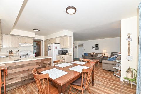 5940 S 27th St, Milwaukee, WI 53221 - #: 1933534