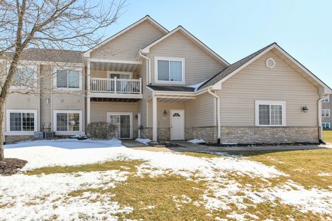 Photo of 21790 N Weather Edge Cir, Lannon, WI 53046 (MLS # 1954983)