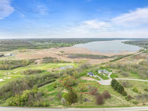 Photo of Lt2 Lakeview Glen Dr, Geneva, WI 53147 (MLS # 1886419)