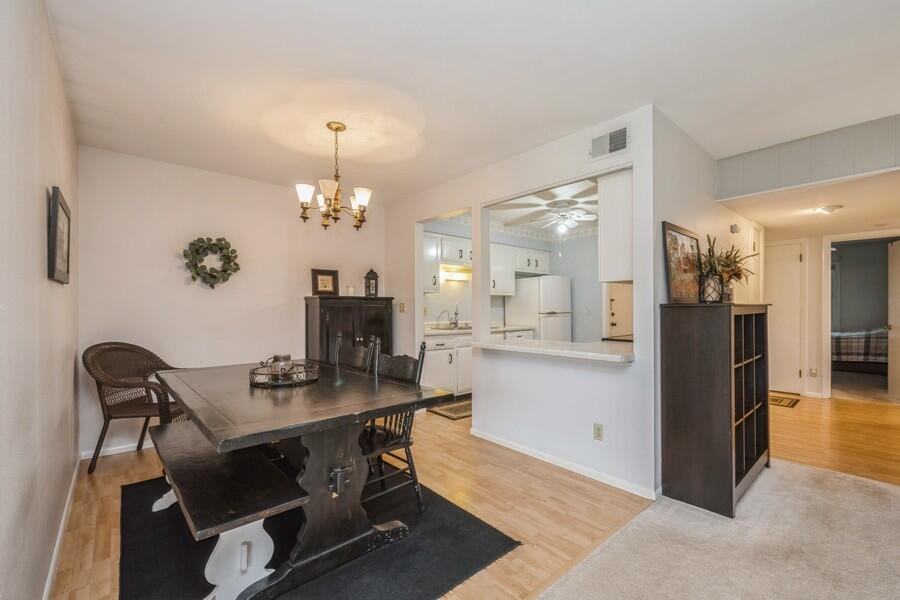 Fontana, Wisconsin 53125, United States, 2 Bedrooms Bedrooms, ,2 BathroomsBathrooms,Residential,Active,177507