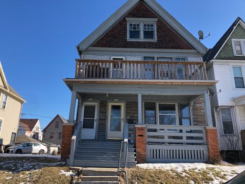 Photo of 2014 N 35th St N, Milwaukee, WI 53208 (MLS # 1950174)