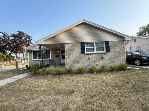Photo of 10325 W Sheridan Ave, Milwaukee, WI 53225 (MLS # 1972438)