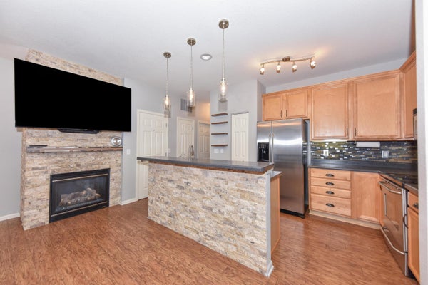 N16W26521 MEADOWGRASS CIR, PEWAUKEE, WI 53072 - Image 18ce03fec74e0e4d9dee91b0832d900c/95362565