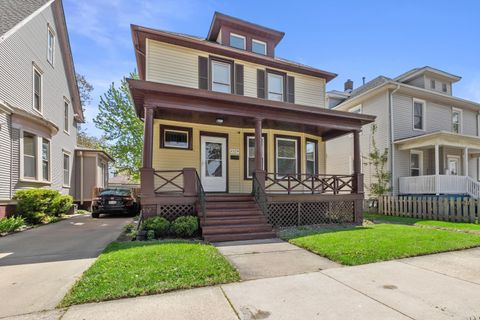 Photo of 1529 Thurston Ave, Racine, WI 53405 (MLS # 1961716)