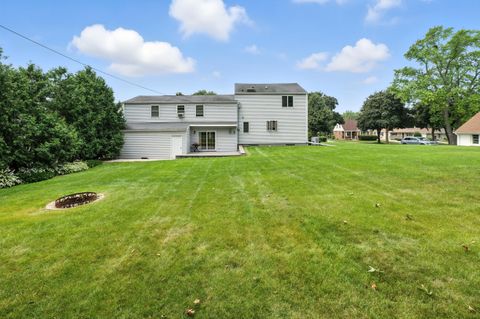 3168 S 97th St, Milwaukee, WI 53227 - #: 1932175