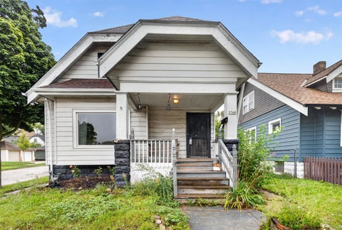 Photo of 3760 N 25th St, Milwaukee, WI 53206 (MLS # 1981174)