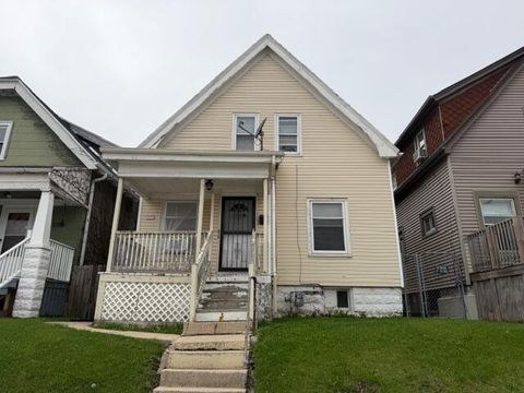 Photo of 3357 N Holton St, Milwaukee, WI 53212 (MLS # 1960007)