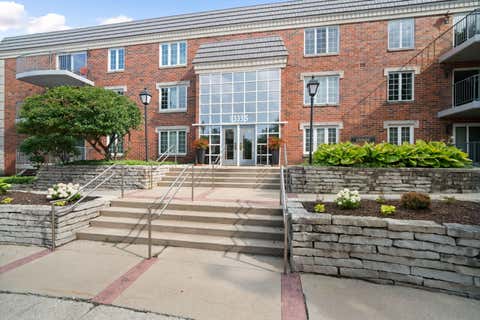 Photo of 13335 Watertown Plank Rd, Elm Grove, WI 53122 (MLS # 1976127)