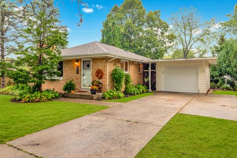 Photo of 2024 N 119th St, Wauwatosa, WI 53226 (MLS # 1939059)