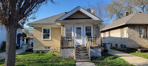 Photo of 4226 W Sieben Pl, Milwaukee, WI 53216 (MLS # 1932796)