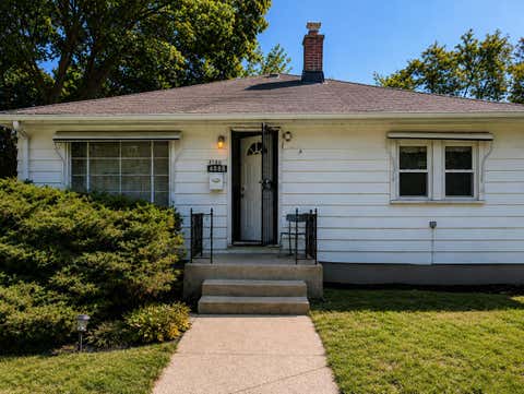 Photo of 4888 N 22nd St, Milwaukee, WI 53209 (MLS # 1978127)