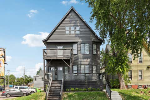 Photo of 2212 N Cambridge Ave, Milwaukee, WI 53202 (MLS # 1974905)