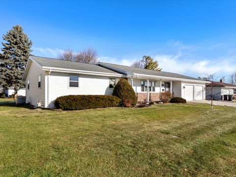Photo of 1506 Hilltop Ln, Plymouth, WI 53073 (MLS # 1947403)