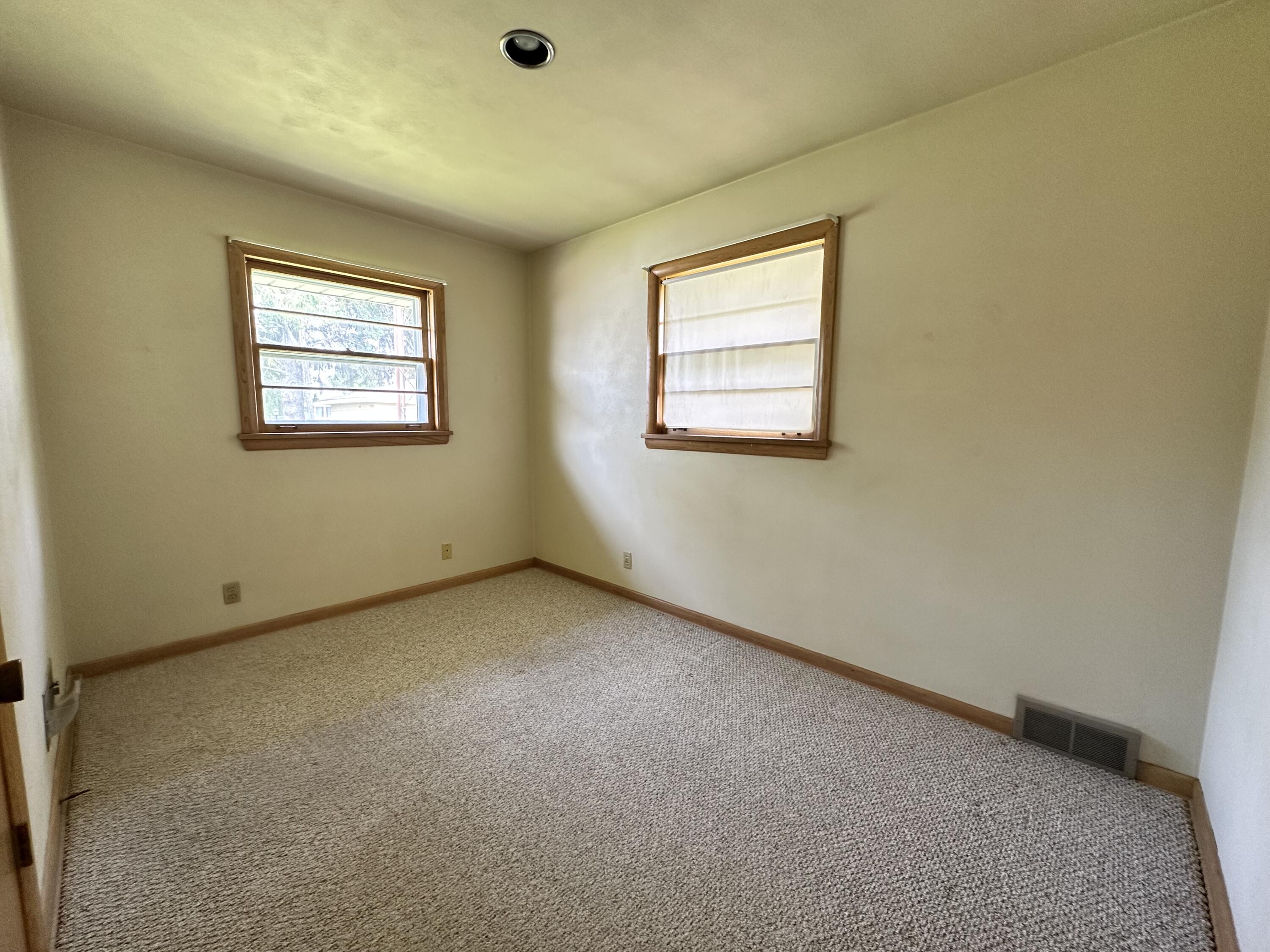 Kenosha, Wisconsin 53140, United States, 3 Bedrooms Bedrooms, ,1 BathroomBathrooms,Residential,Pending,148662