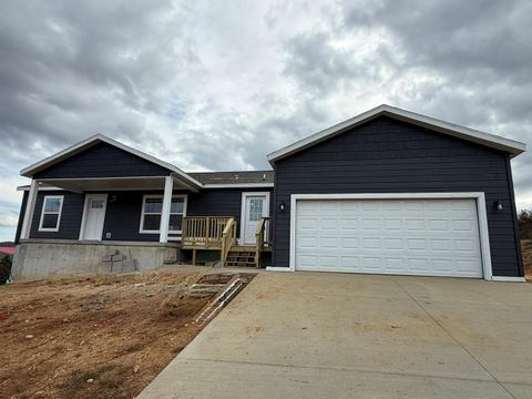 Photo of 1117 Darcy Dr, Hillsboro, WI 54634 (MLS # 1947045)