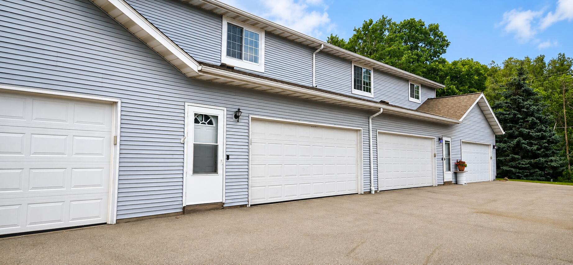 2 Beds, 2 Bath Condo