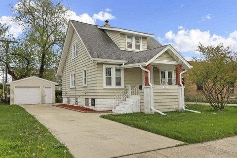 Photo of 7519 29th Ave, Kenosha, WI 53143 (MLS # 1939658)