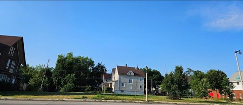 Photo of 2821 -2829 W North Ave, Milwaukee, WI 53208 (MLS # 1985342)