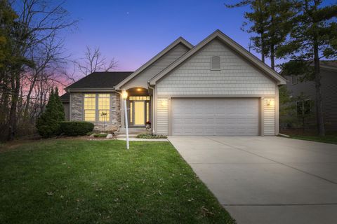Photo of 6423 Nature Dr, Caledonia, WI 53402 (MLS # 1954408)