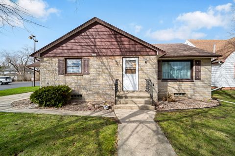 Photo of 1527 Fond du Lac Ave, Kewaskum, WI 53040 (MLS # 1956731)