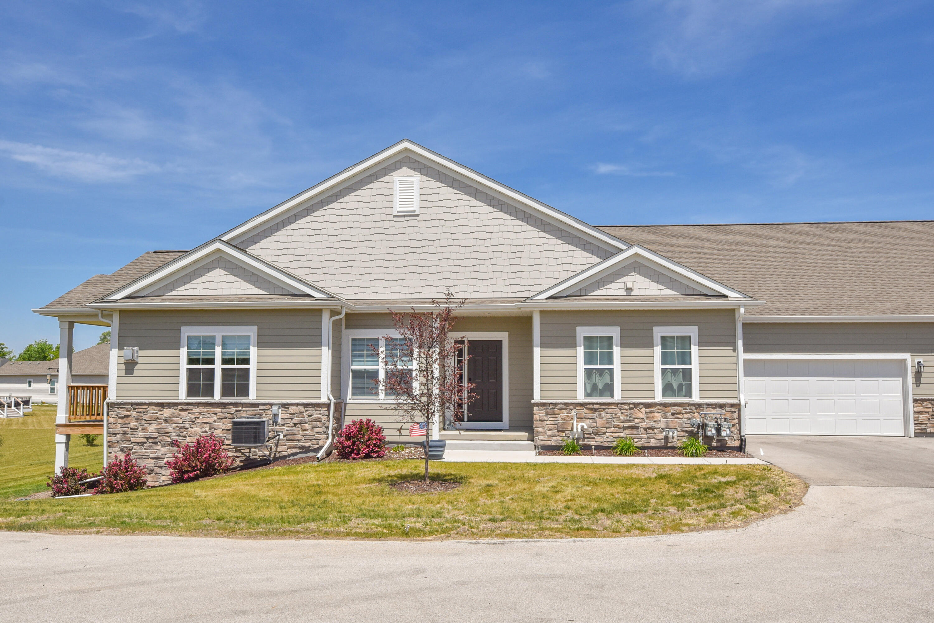 N112W14168 Wrenwood Pass, Germantown, WI 53022 — condo for sale in the Greater Milwaukee area, listed at $525,000