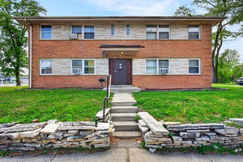 Photo of 6407 N 54th St, Milwaukee, WI 53223 (MLS # 1963676)
