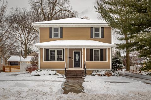 Photo of 136 20th St S, La Crosse, WI 54601 (MLS # 1950618)