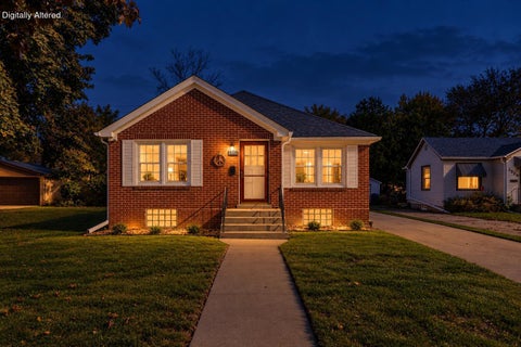 Photo of 1525 Russet St, Racine, WI 53405 (MLS # 1985842)
